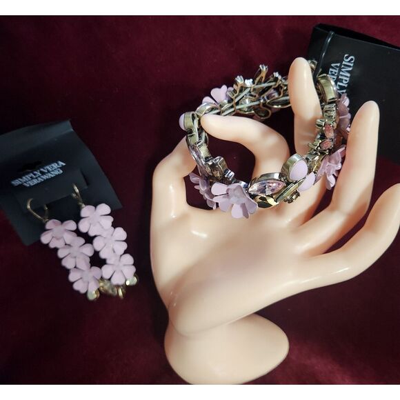 simply vera wang  Pink Floral Earrings &bracelet - Picture 7 of 8